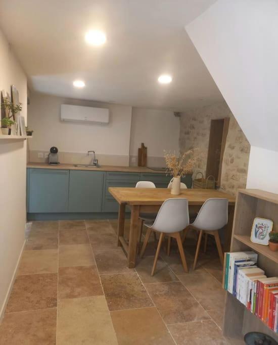 Le Clos Du Rempart - 2 A 4 Pers. Saint-Restitut 外观 照片