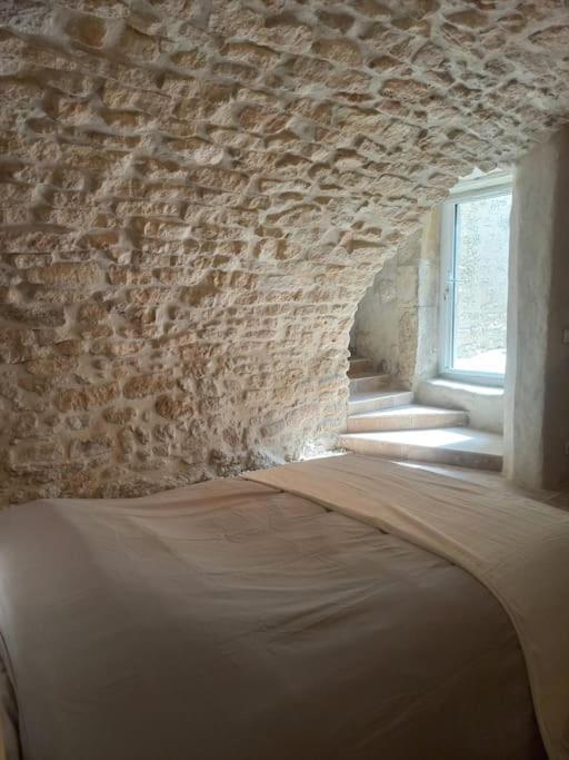 Le Clos Du Rempart - 2 A 4 Pers. Saint-Restitut 外观 照片